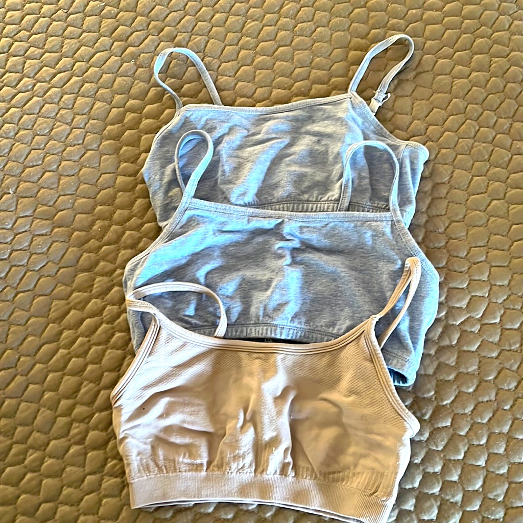 3 Pullover Bras
